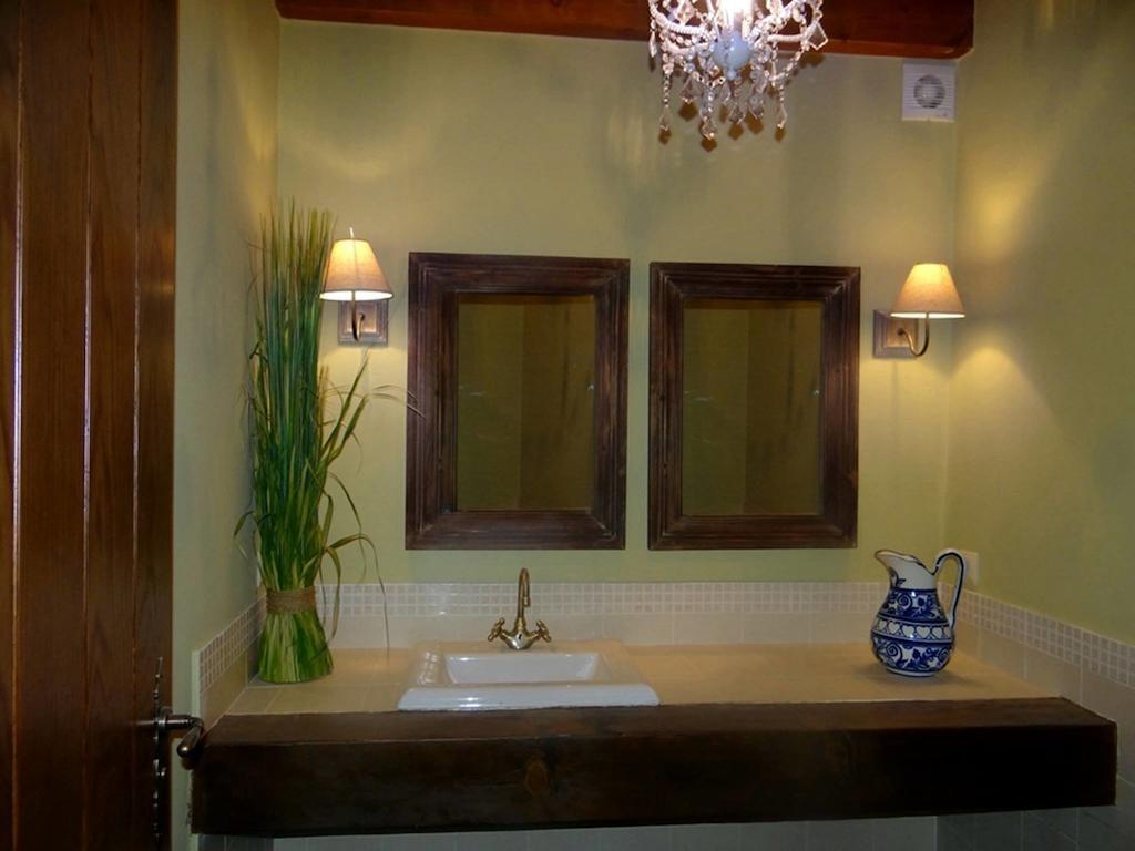 Alba D'Esteve. Casa Rural Espot Kamer foto