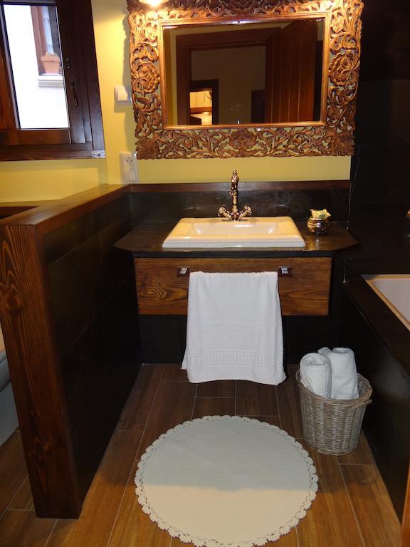 Alba D'Esteve. Casa Rural Espot Kamer foto