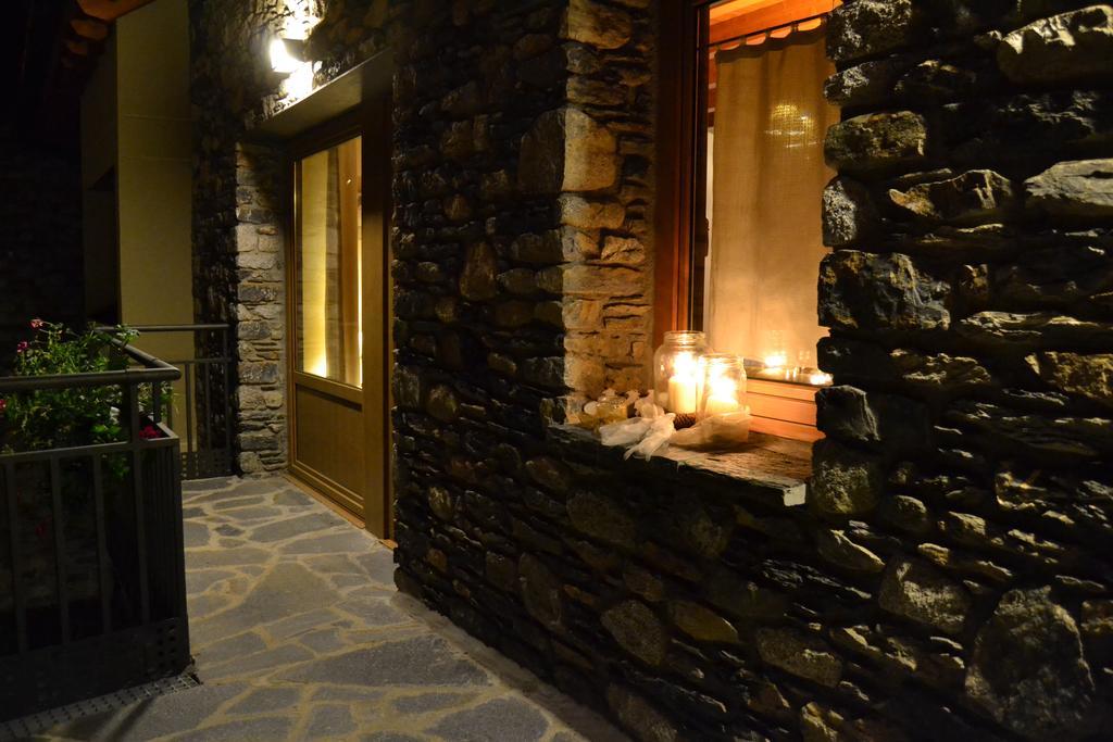 Alba D'Esteve. Casa Rural Espot Buitenkant foto
