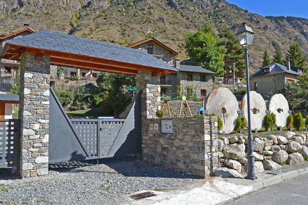 Alba D'Esteve. Casa Rural Espot Buitenkant foto